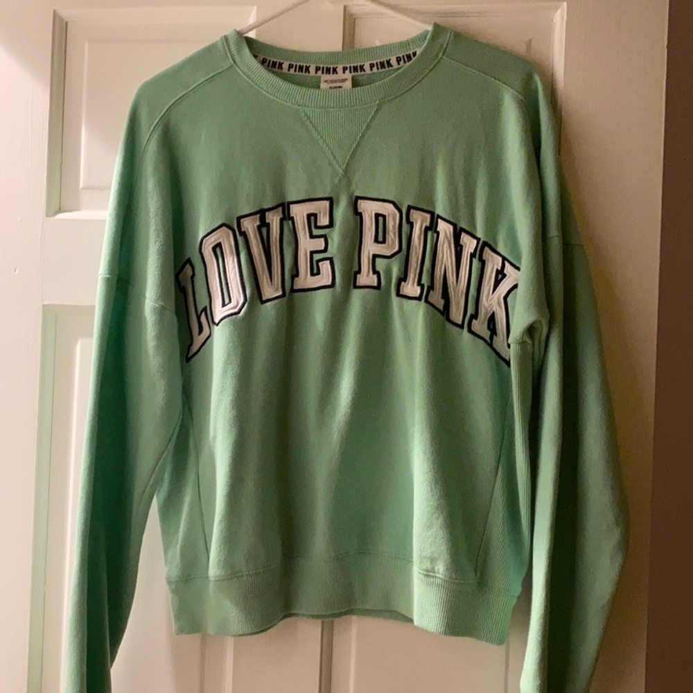 VS Pink crew neck! Such a cute basic crew! The color is gorgeous!